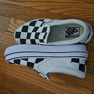 Platform SLIP ON CHECKERBOARD SIZE 9 Womens NEW